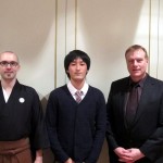 新年会にて、ボルン前会長(右)とフローリアンさん(左) 新年会にて、ボルン前会長(右)とフローリアンさん(左)